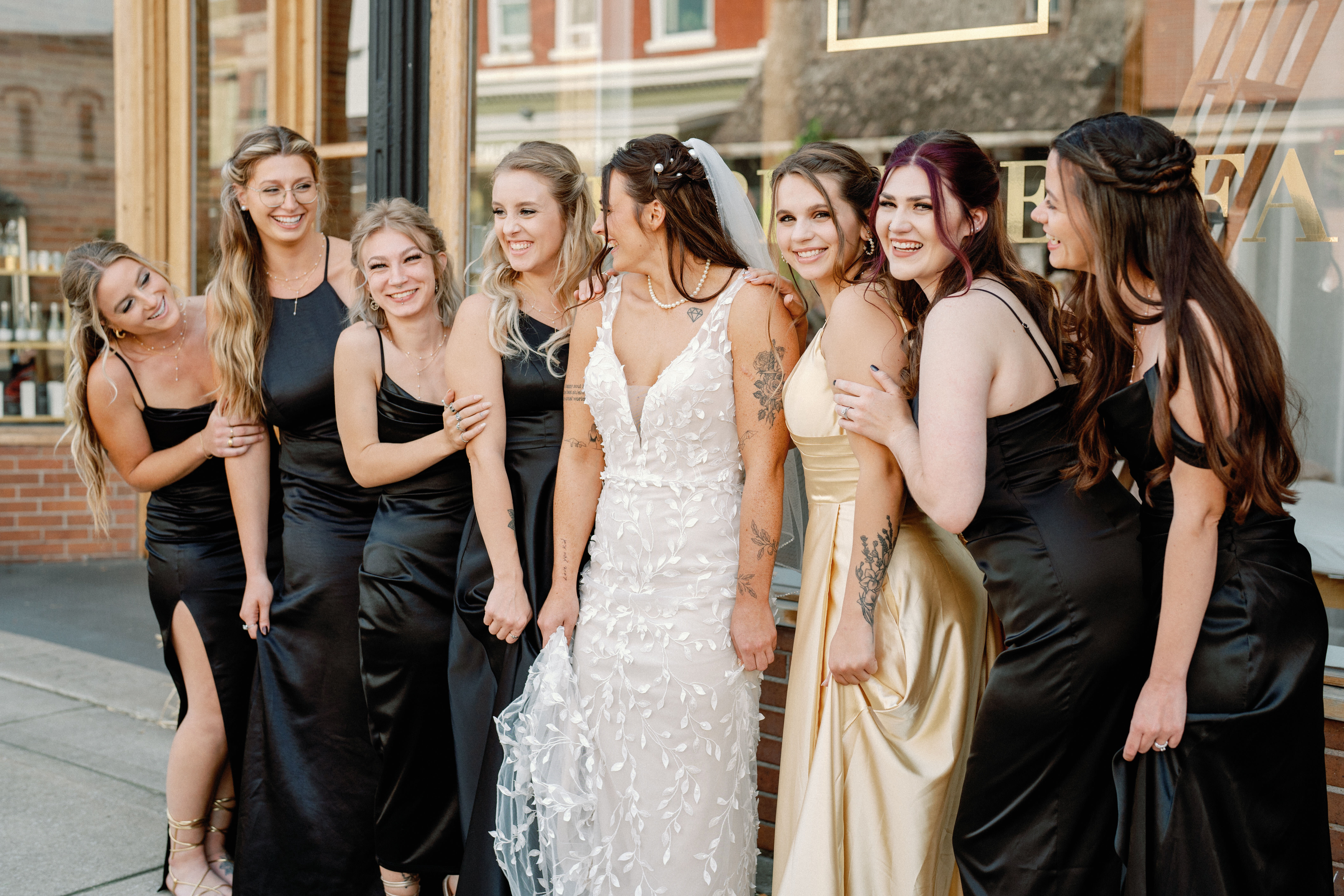 FF Bride Jewel & her wedding party